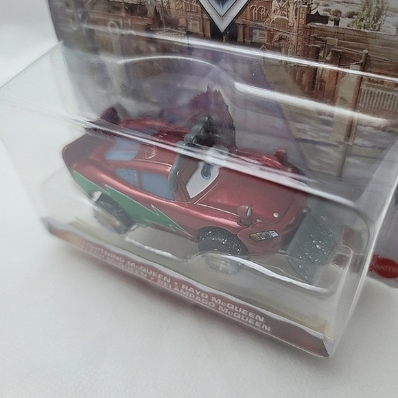 Disney Pixar Cars Lightning McQueen Holiday 2020 - Picture 3 of 3